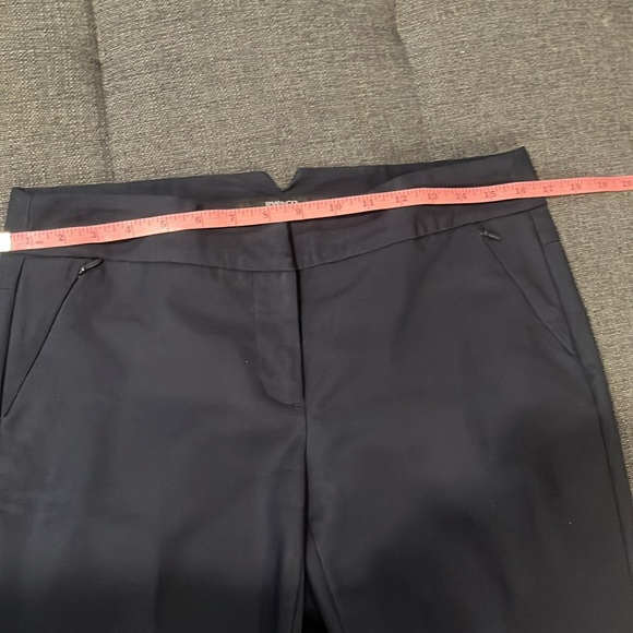 Women’s pant suit - Picture 9 of 17